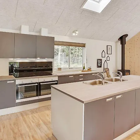 24 Person In Frederiksværk