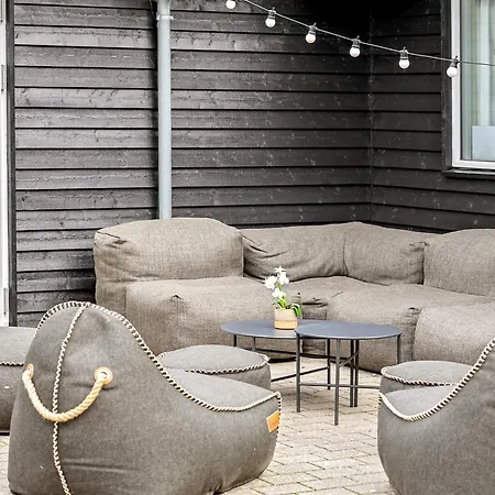 Feriehus 24 Person In *