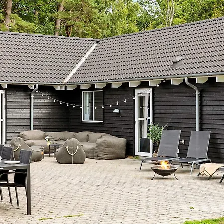 Feriehus 24 Person In *